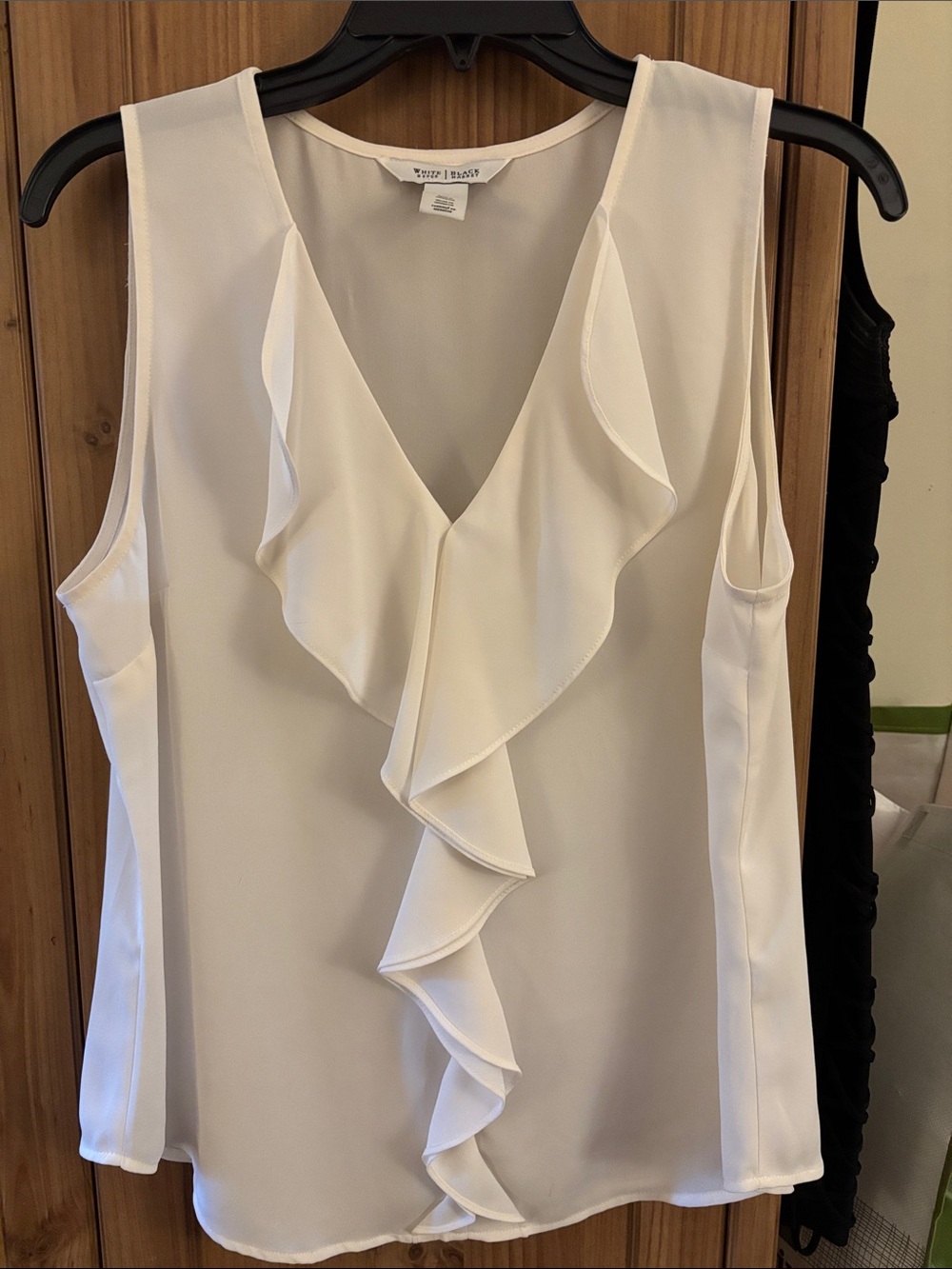 White House Black Market Cream Ruffle V-Neck Sleeveless Top